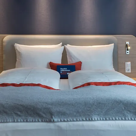 Express - By Ihg