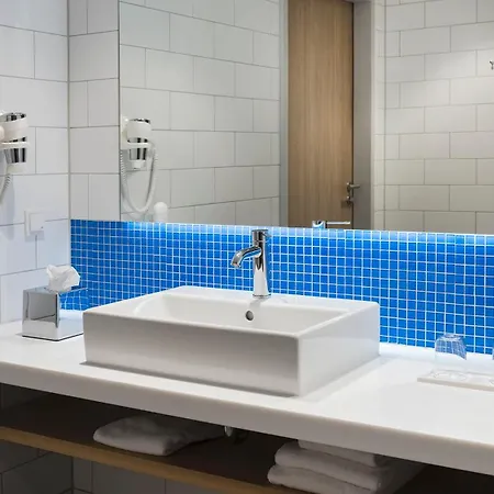 فندق Express - By Ihg 3*