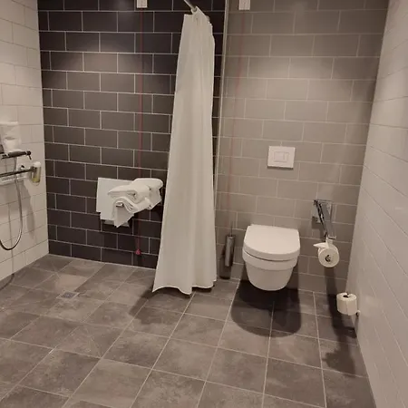 Express - By Ihg فندق