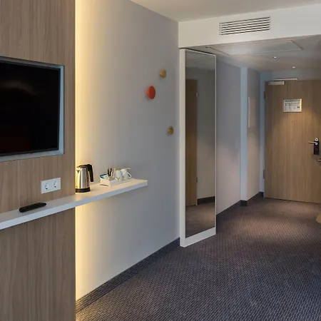 Express - By Ihg Hotel Wiesbaden
