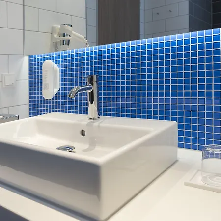 Hotel Express - By Ihg Wiesbaden