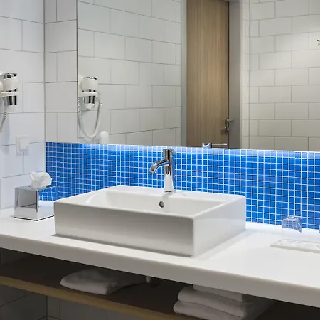 Express - By Ihg فندق