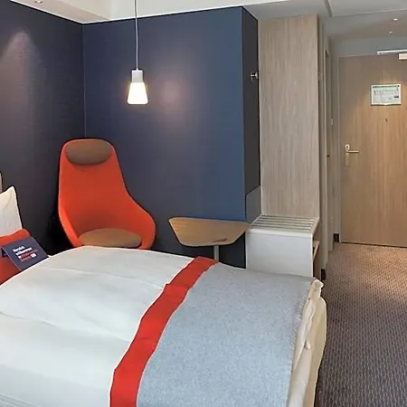 Express - By Ihg Hotel 3*
