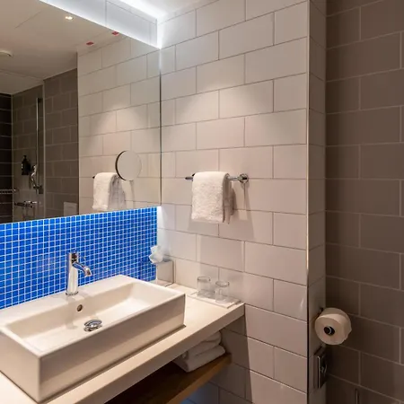 Hotel Express - By Ihg 3*
