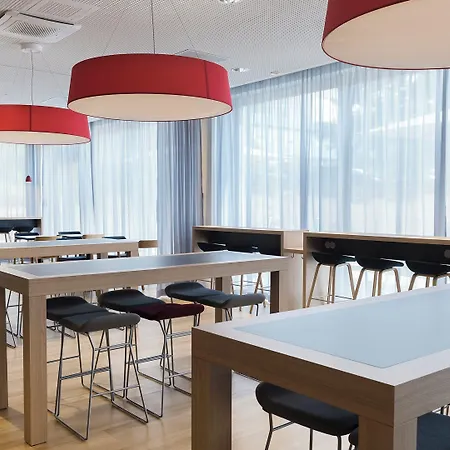Express - By Ihg