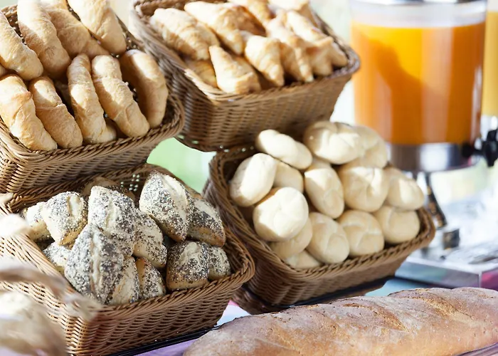 Express - By Ihg Hotel 3*