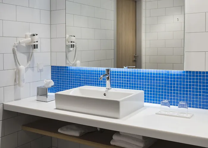 Express - By Ihg Hotel