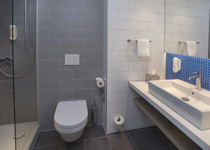 Hotel Express - By Ihg 3*